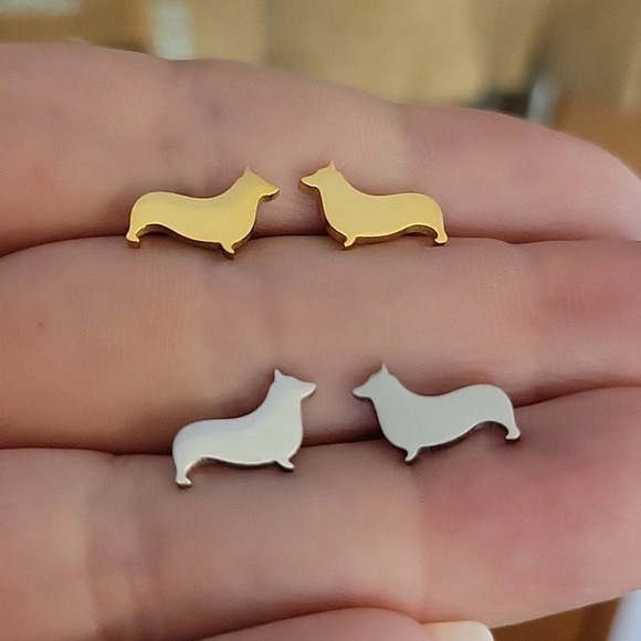 Corgi Stud Earrings, choice of color - Picture 1 of 7